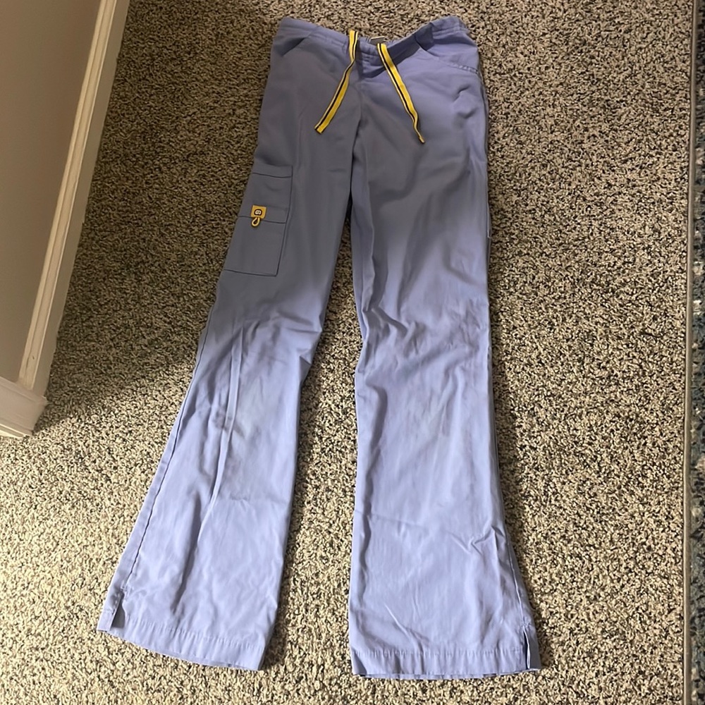 Wonder wink scrub pants